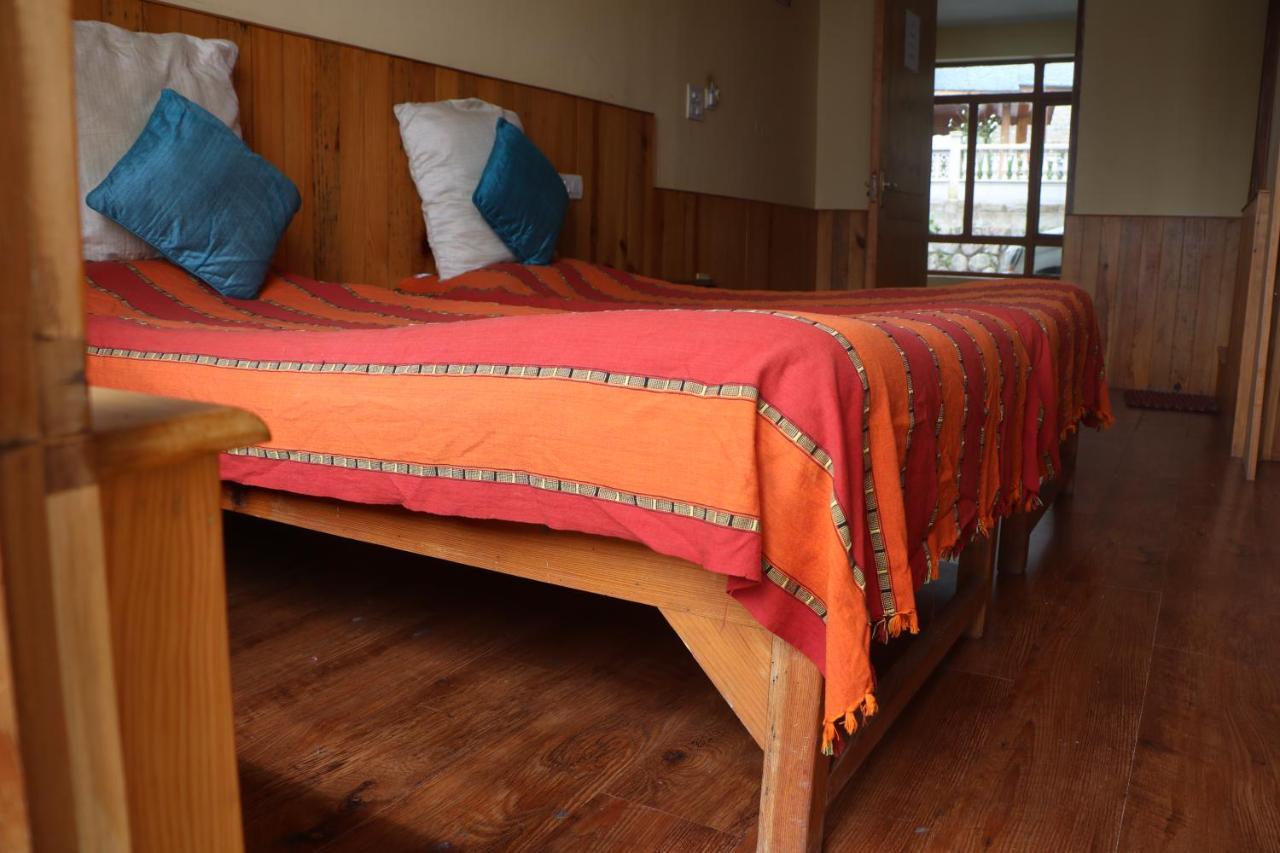 Pema Thang Hotel Kangra Bagian luar foto